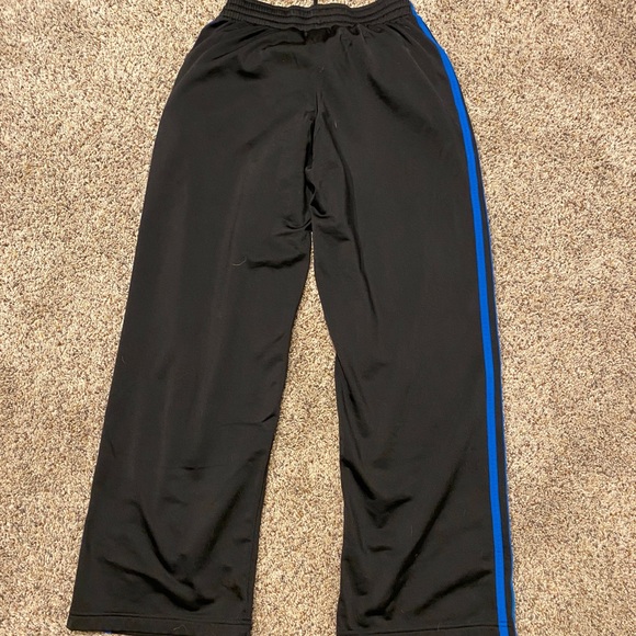 Womens Adidas Sweatpants - Picture 3 of 4